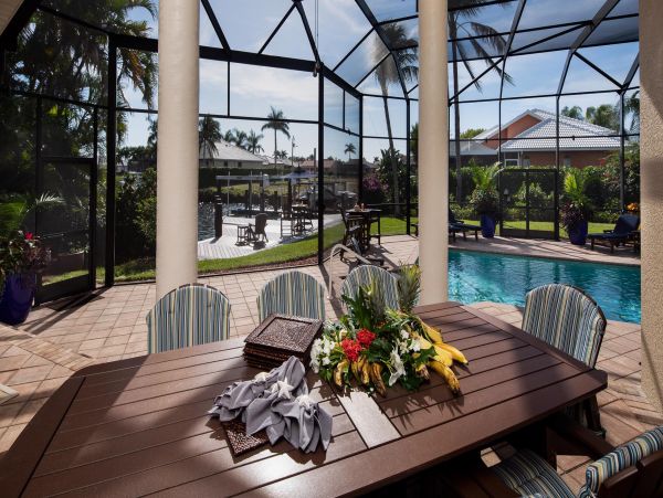 Canal Front  Vacation Home with Caged Pool in Marco Island