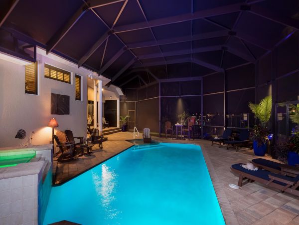 Canal Front  Vacation Home with Caged Pool in Marco Island