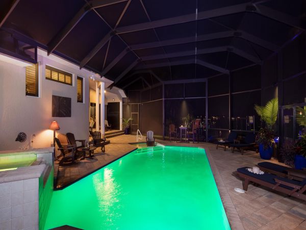 Canal Front  Vacation Home with Caged Pool in Marco Island