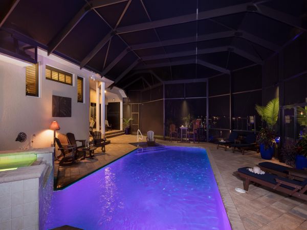 Canal Front  Vacation Home with Caged Pool in Marco Island