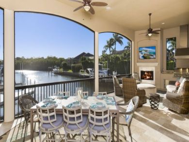 Marco Island Luxury at Its Best. Four Bedroom Stunning Home