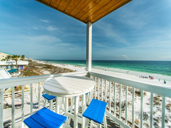 On Beach Destin Vacation Home Five Bedroom. Full Gulf View