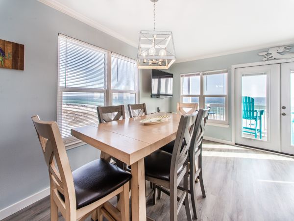 On Beach Destin Vacation Home Five Bedroom. Full Gulf View