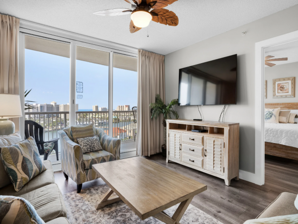 Gorgeous View Vacation Condo with 2 Bedroom in Destin