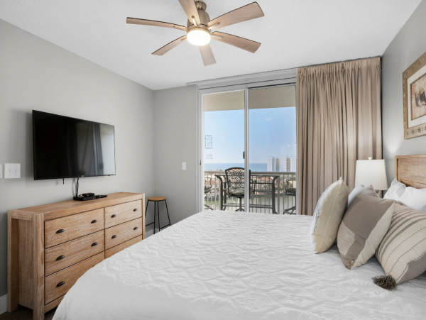 Gorgeous View Vacation Condo with 2 Bedroom in Destin