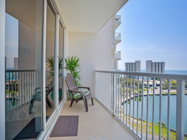 Gorgeous View Vacation Condo with 2 Bedroom in Destin