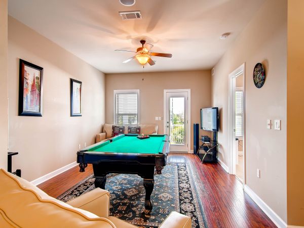 Five Bedroom Exceptional Vacation Home in Destin Sleeps 16