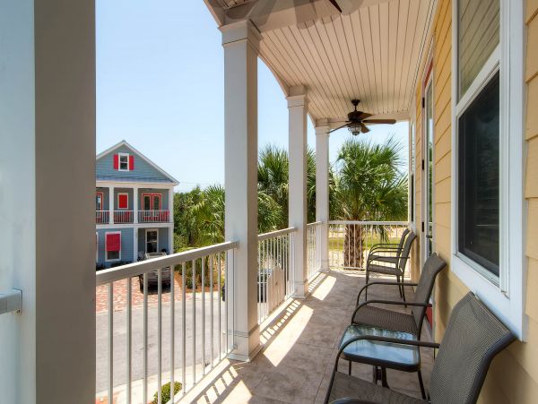 Five Bedroom Exceptional Vacation Home in Destin Sleeps 16