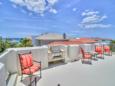 Destin Walk to Beach Luxury 3 Bedroom Home