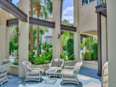 Destin Walk to Beach Luxury 3 Bedroom Home