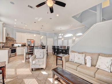 Destin Walk to Beach Luxury 3 Bedroom Home