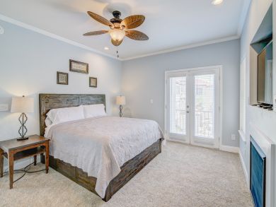 Destin Walk to Beach Luxury 3 Bedroom Home