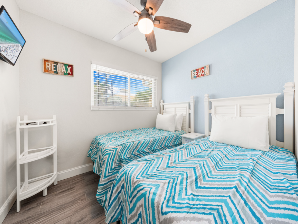 Siesta Key Two Bedroom Duplex Close To Beach