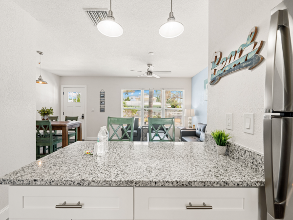 Siesta Key Two Bedroom Duplex Close To Beach