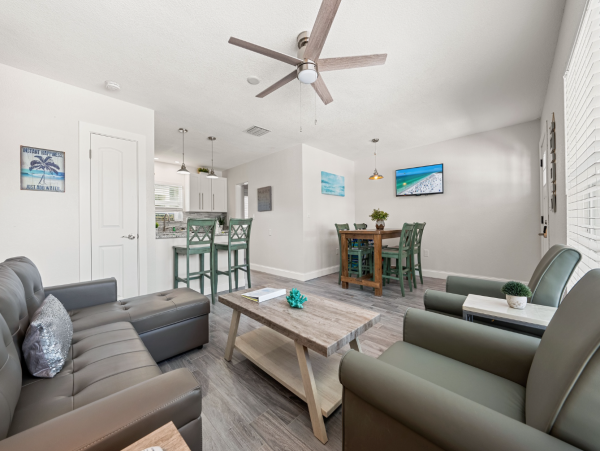 Siesta Key Two Bedroom Duplex Close To Beach