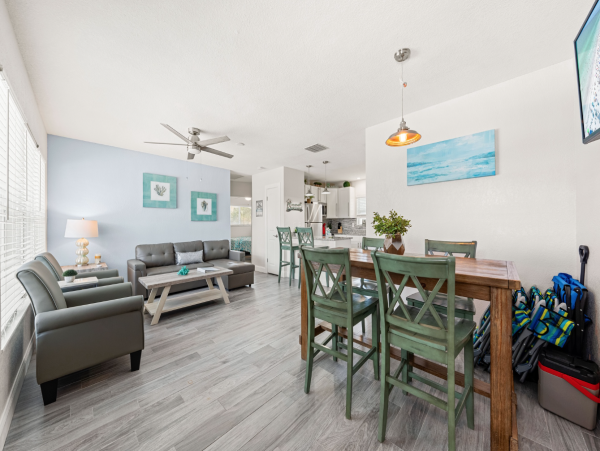 Siesta Key Two Bedroom Duplex Close To Beach