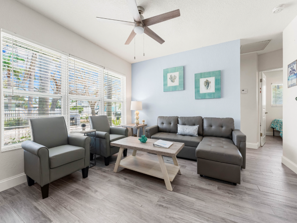 Siesta Key Two Bedroom Duplex Close To Beach