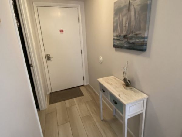 Siesta Key Condo 2 Bedrooms Sleeps 8 with Bay & Pool Views