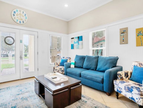 Destin Vacation Home Four Bedroom Walk to Beach
