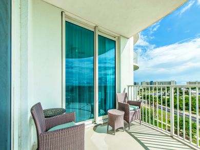 Enjoy Destins Largest Resort Pool