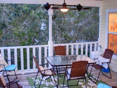 Destin Three Bedroom Rental Home Beach Across the Street