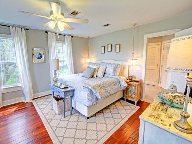 Destin Three Bedroom Rental Home Beach Across the Street
