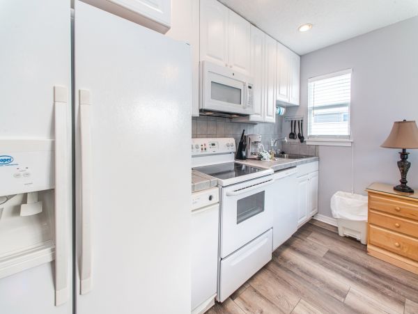 Six Bedrooms Vacation Home in Destin, Walk to Beach
