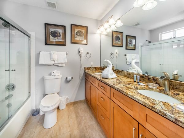 Six Bedrooms Vacation Home in Destin, Walk to Beach