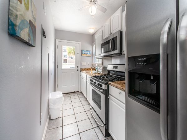 Six Bedrooms Vacation Home in Destin, Walk to Beach