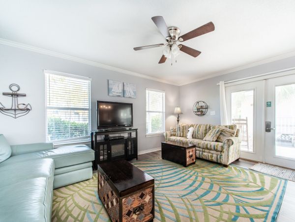 Six Bedrooms Vacation Home in Destin, Walk to Beach