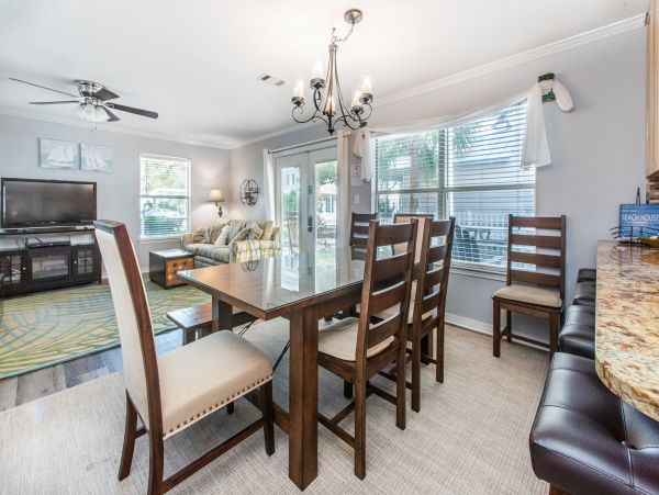 Six Bedrooms Vacation Home in Destin, Walk to Beach
