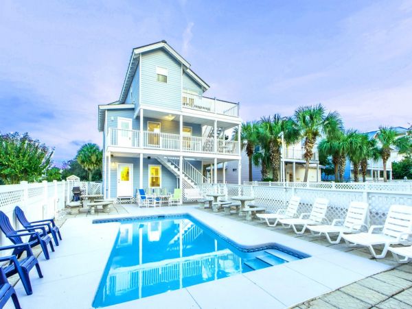 Six Bedrooms Vacation Home in Destin, Walk to Beach