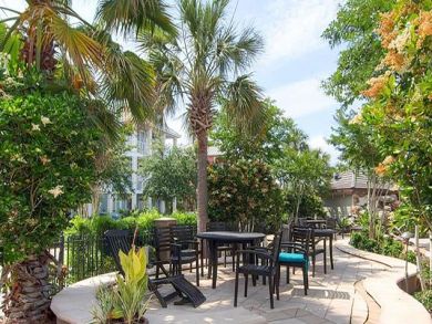 Great Destin Home 900 Yards to Beach Great Pool