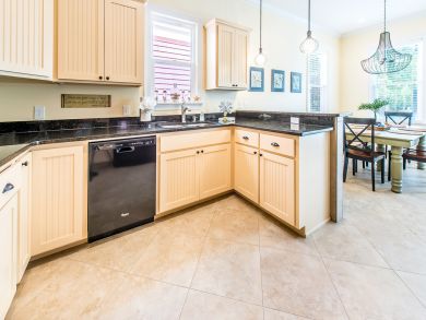 Great Destin Home 900 Yards to Beach Great Pool