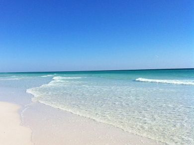 Crystal Beach Vacation Home Sleeps Fifteen Walk to Beach