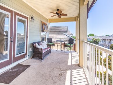 Crystal Beach Vacation Home Sleeps Fifteen Walk to Beach