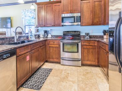 Crystal Beach Vacation Home Sleeps Fifteen Walk to Beach