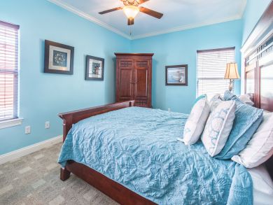 Crystal Beach Vacation Home Sleeps Fifteen Walk to Beach