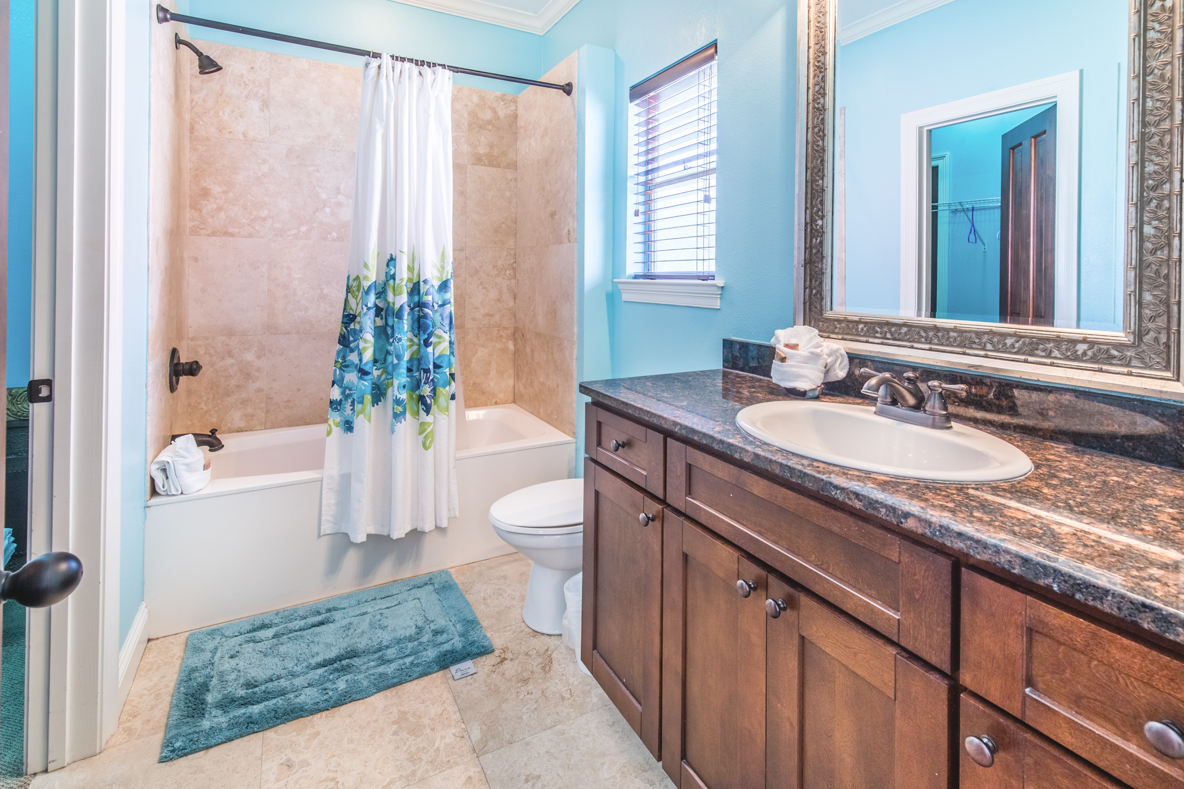 Crystal Beach Vacation Home Sleeps Fifteen Walk to Beach
