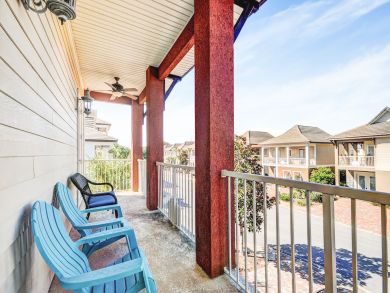 Destin Luxury 4 Bedroom Home 900 Yards to the Beach