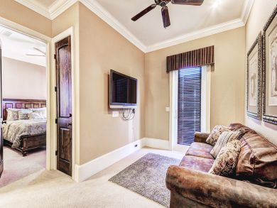 Destin Luxury 4 Bedroom Home 900 Yards to the Beach