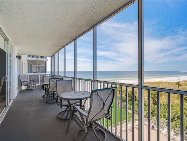 Siesta Key Two Bedroom Condo with Ocean Views