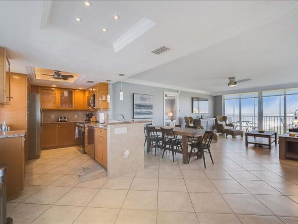 Siesta Key Two Bedroom Condo with Ocean Views