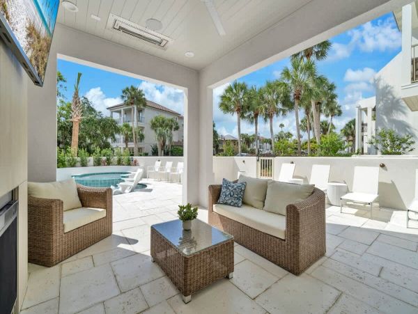 Luxurious Destin Vacation Rental with Private Pool - 7 king Bedrooms
