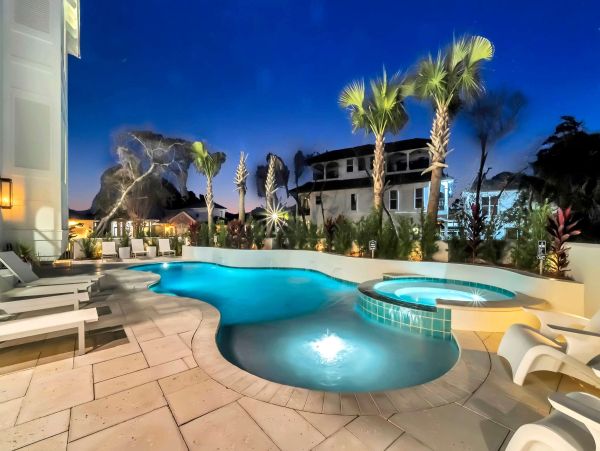 Luxurious Destin Vacation Rental with Private Pool - 7 king Bedrooms