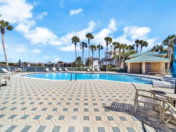 Luxurious Destin Vacation Rental with Private Pool - 7 king Bedrooms