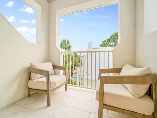 Luxurious Destin Vacation Rental with Private Pool - 7 king Bedrooms