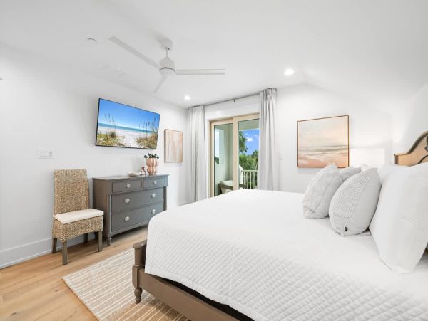 Luxurious Destin Vacation Rental with Private Pool - 7 king Bedrooms