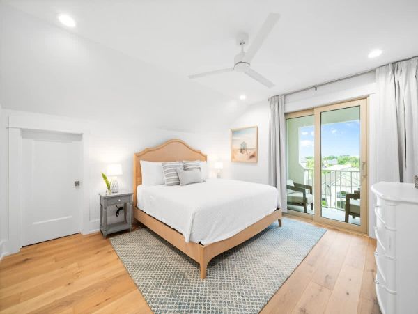 Luxurious Destin Vacation Rental with Private Pool - 7 king Bedrooms
