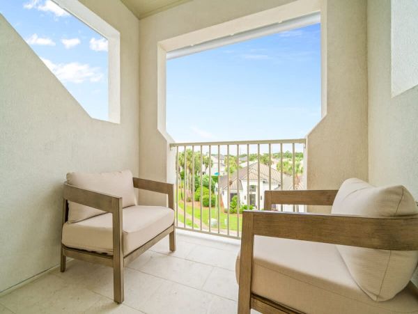 Luxurious Destin Vacation Rental with Private Pool - 7 king Bedrooms